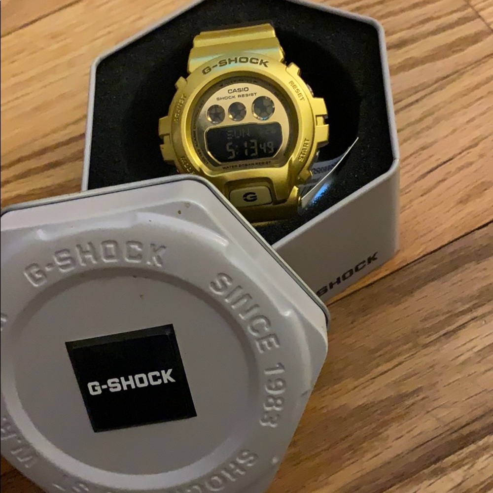 NWT vintage, gold G-shock watch